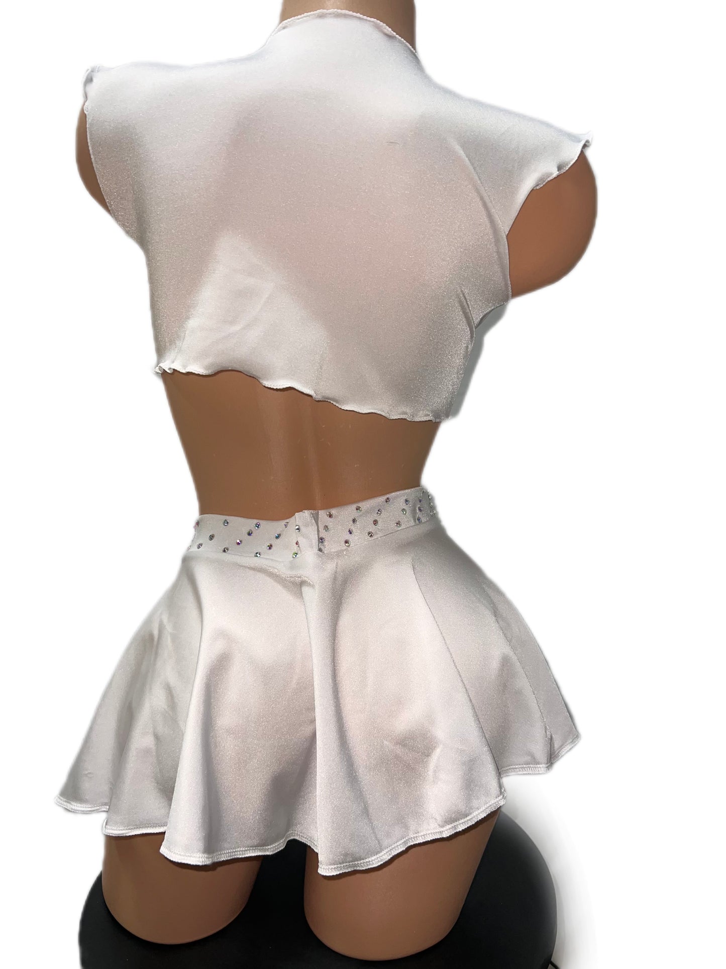 WHITE SKIRT SET