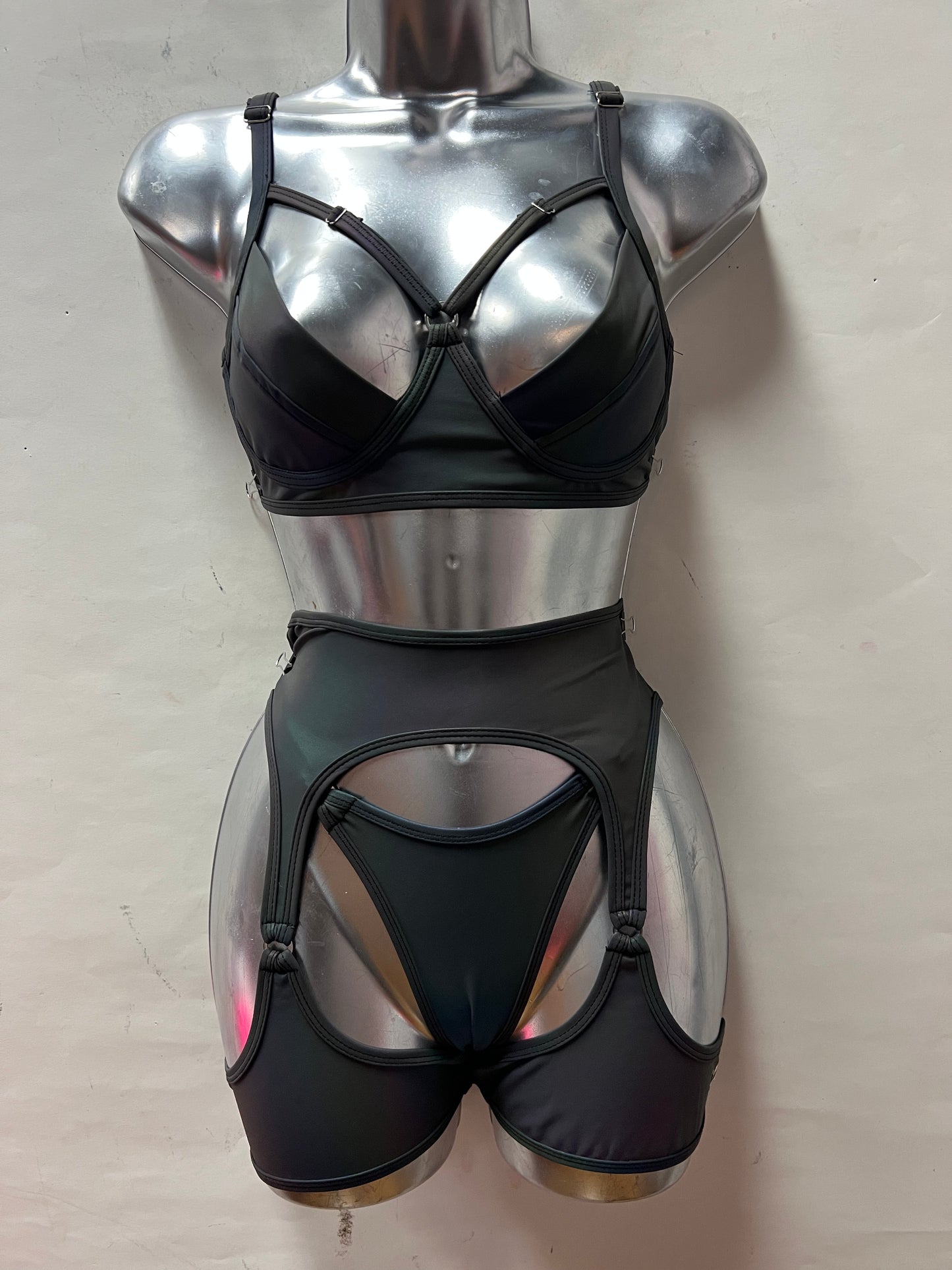 Reflective 3PC Chap Set