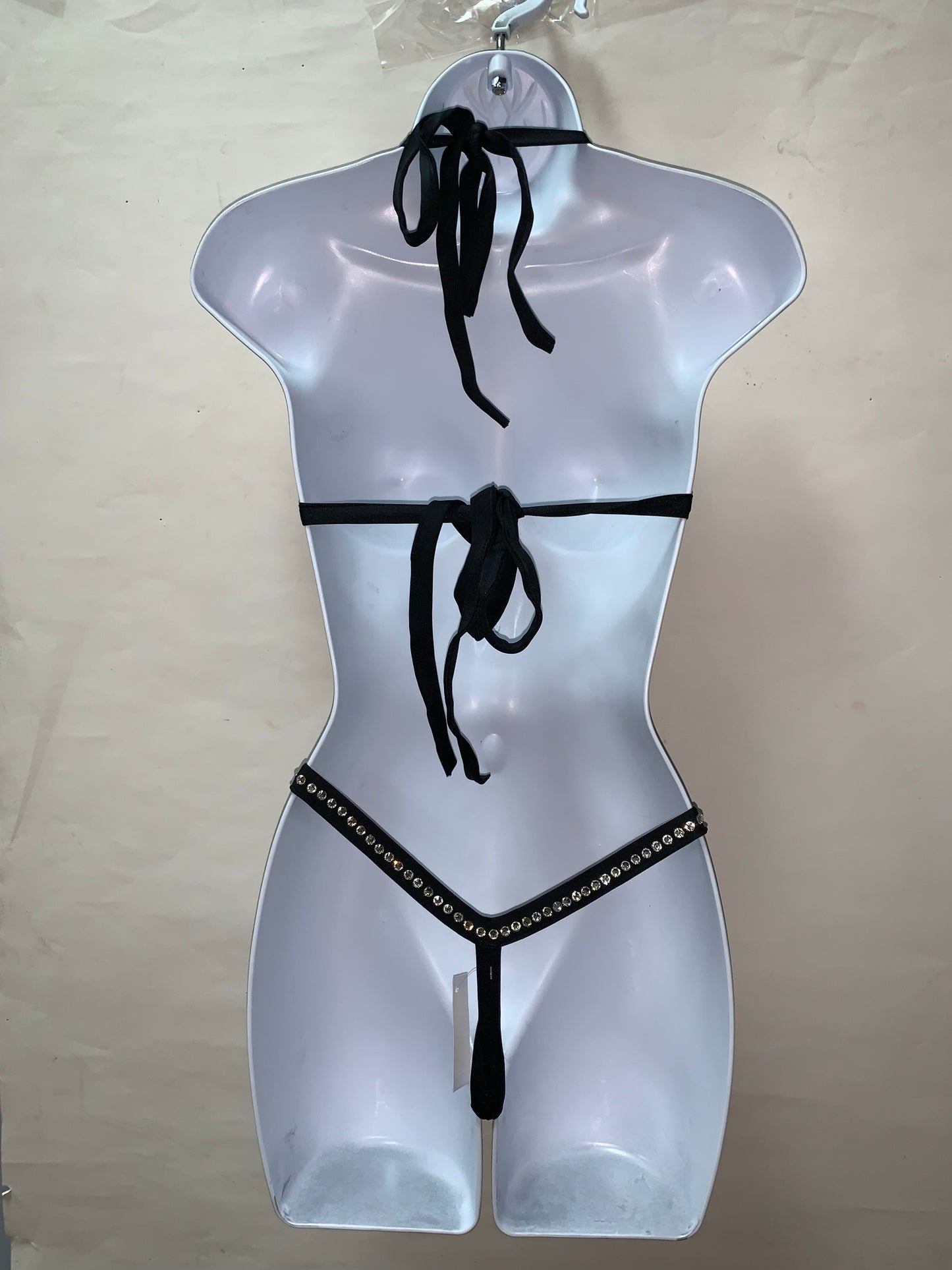 TWO PIECE BIKINI TOP AND THONG SET