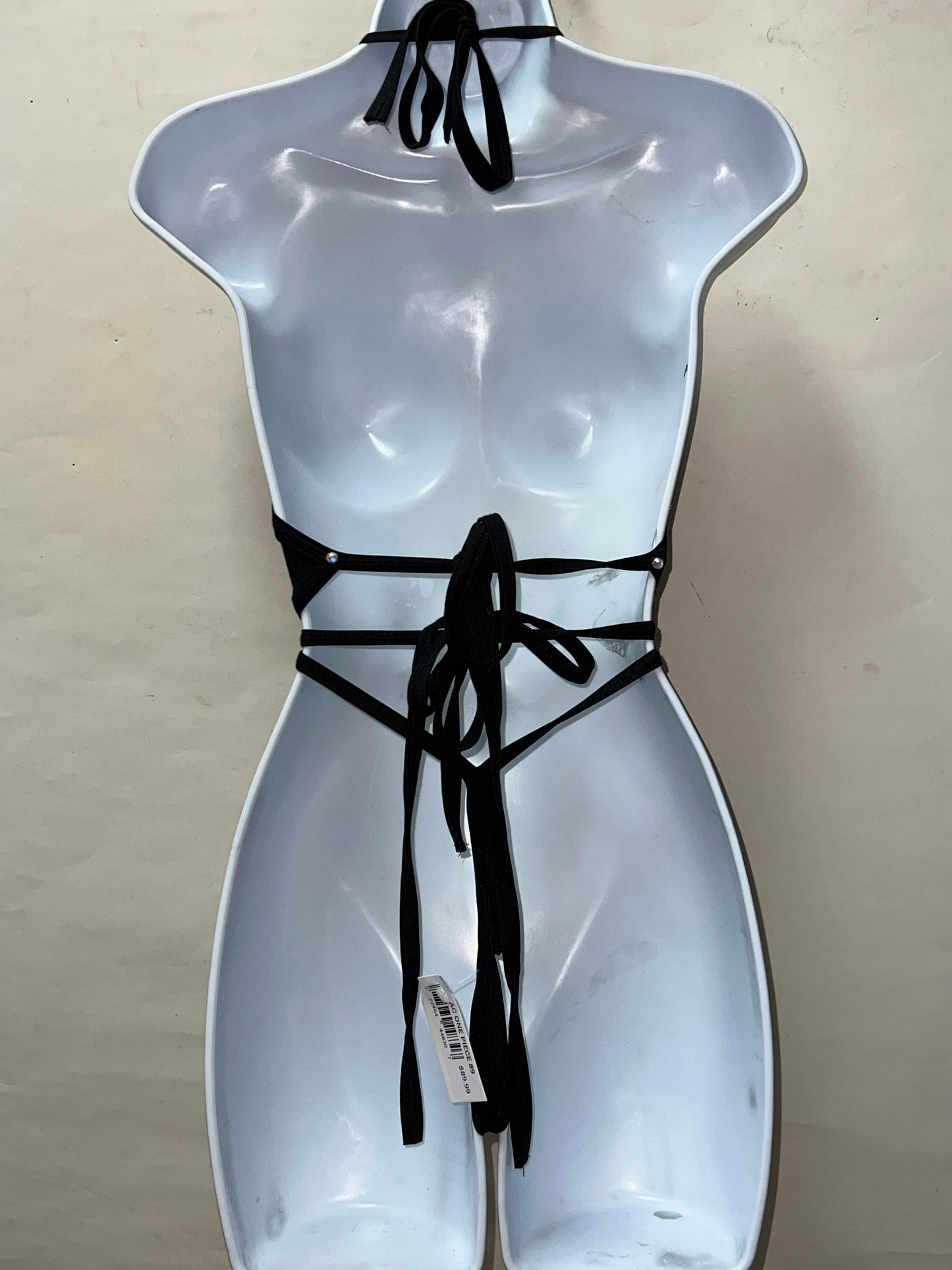 BLACK ONE PIECE FRINGE