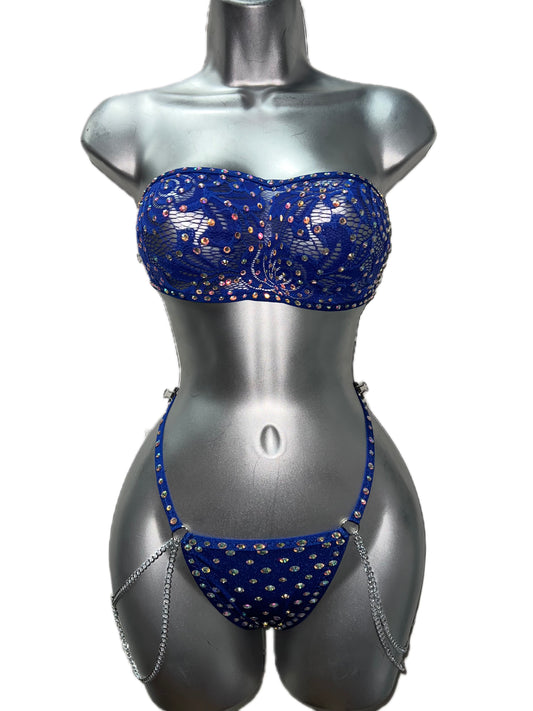 TWO PIECE WITH CHAINS