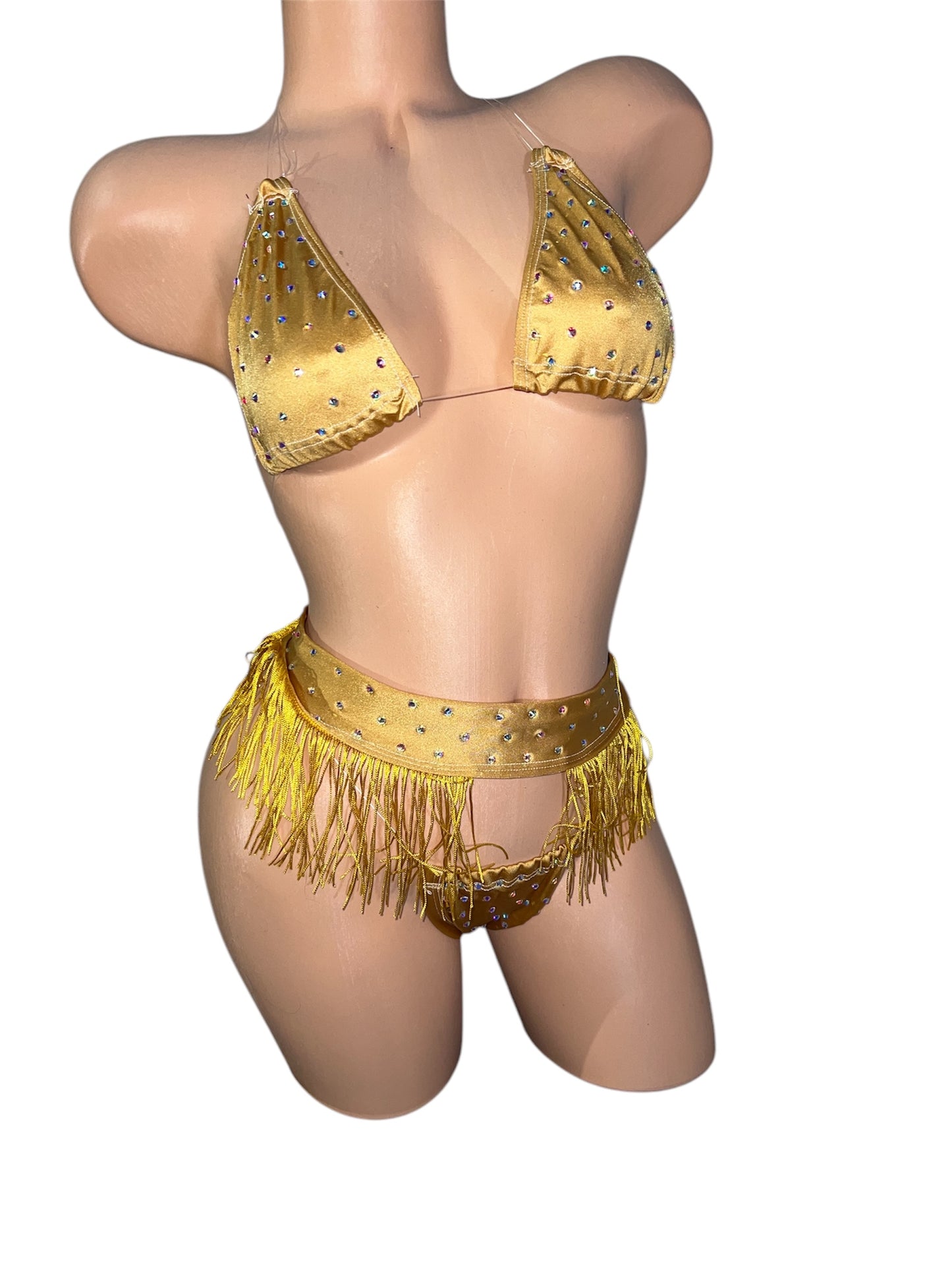 GOLD OUTFIT
