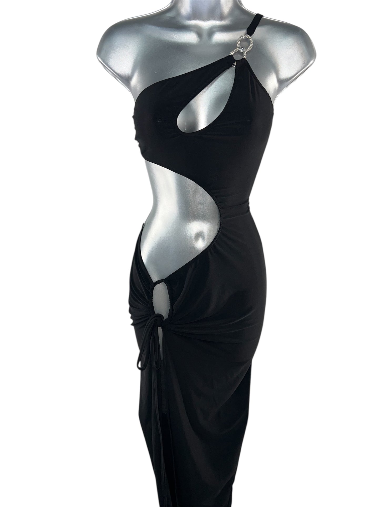 BLACK GOWN WITH CUT-OUT