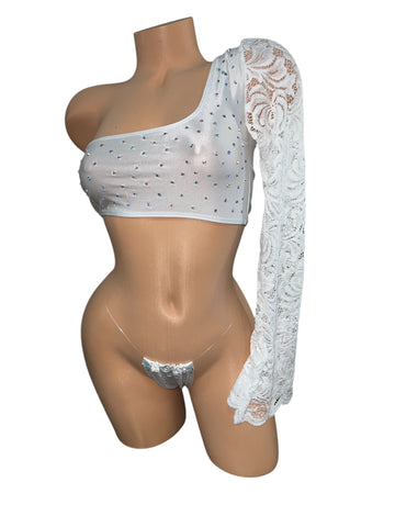WHITE ONE SLEEVE LACE TWO PIECE OUTFIT