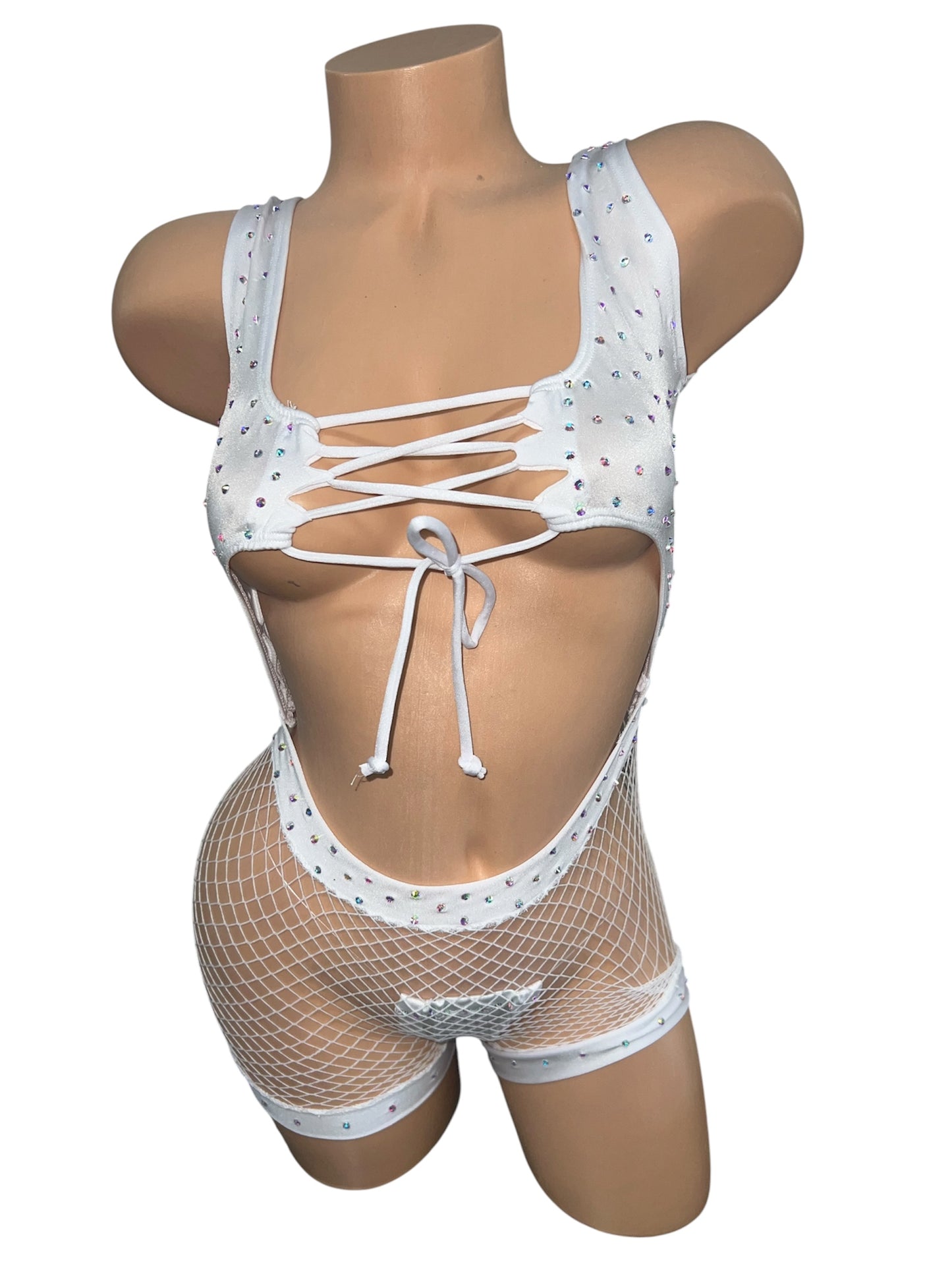 WHITE THREE PIECE SET