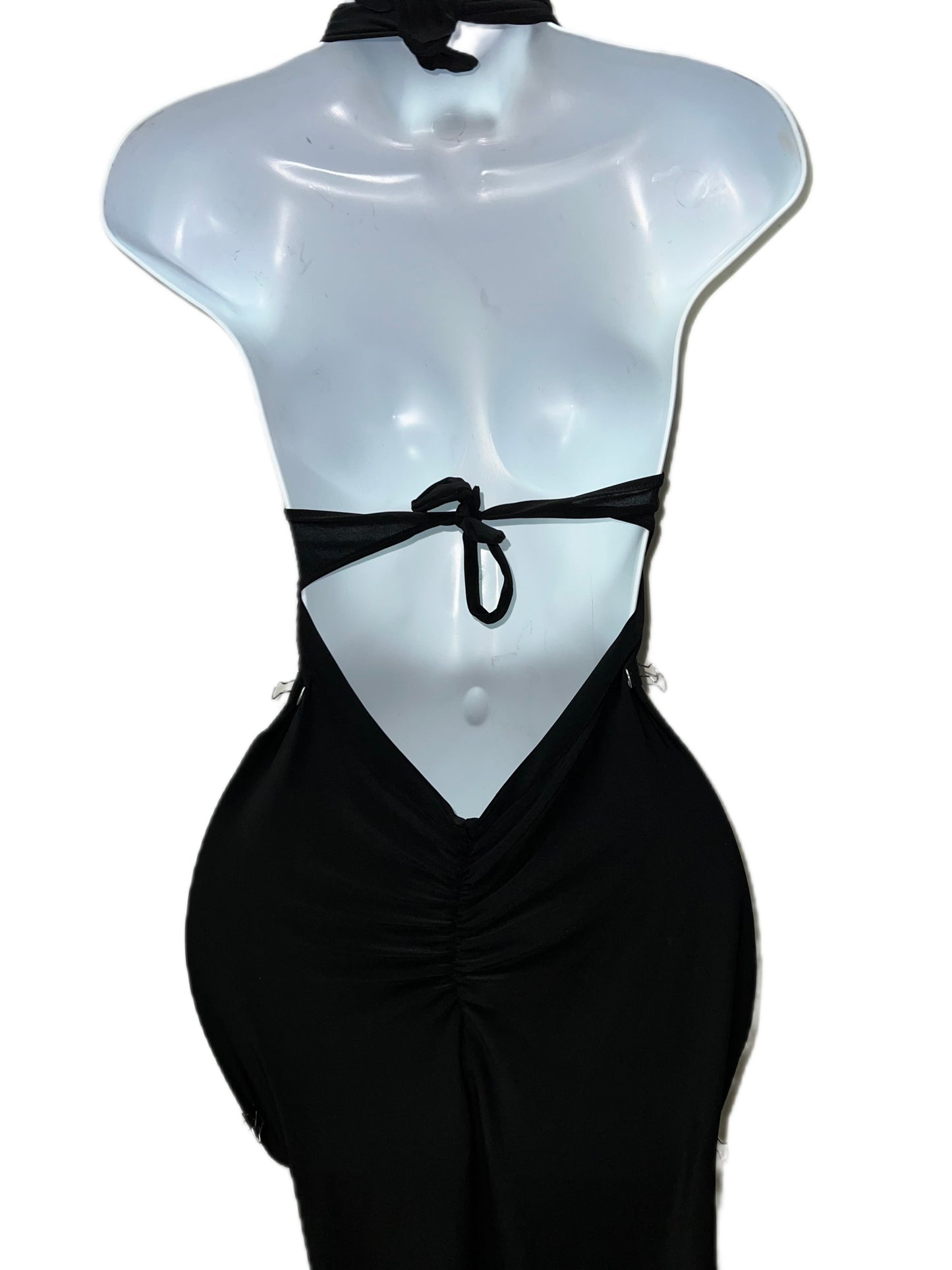 BLACK GOWN