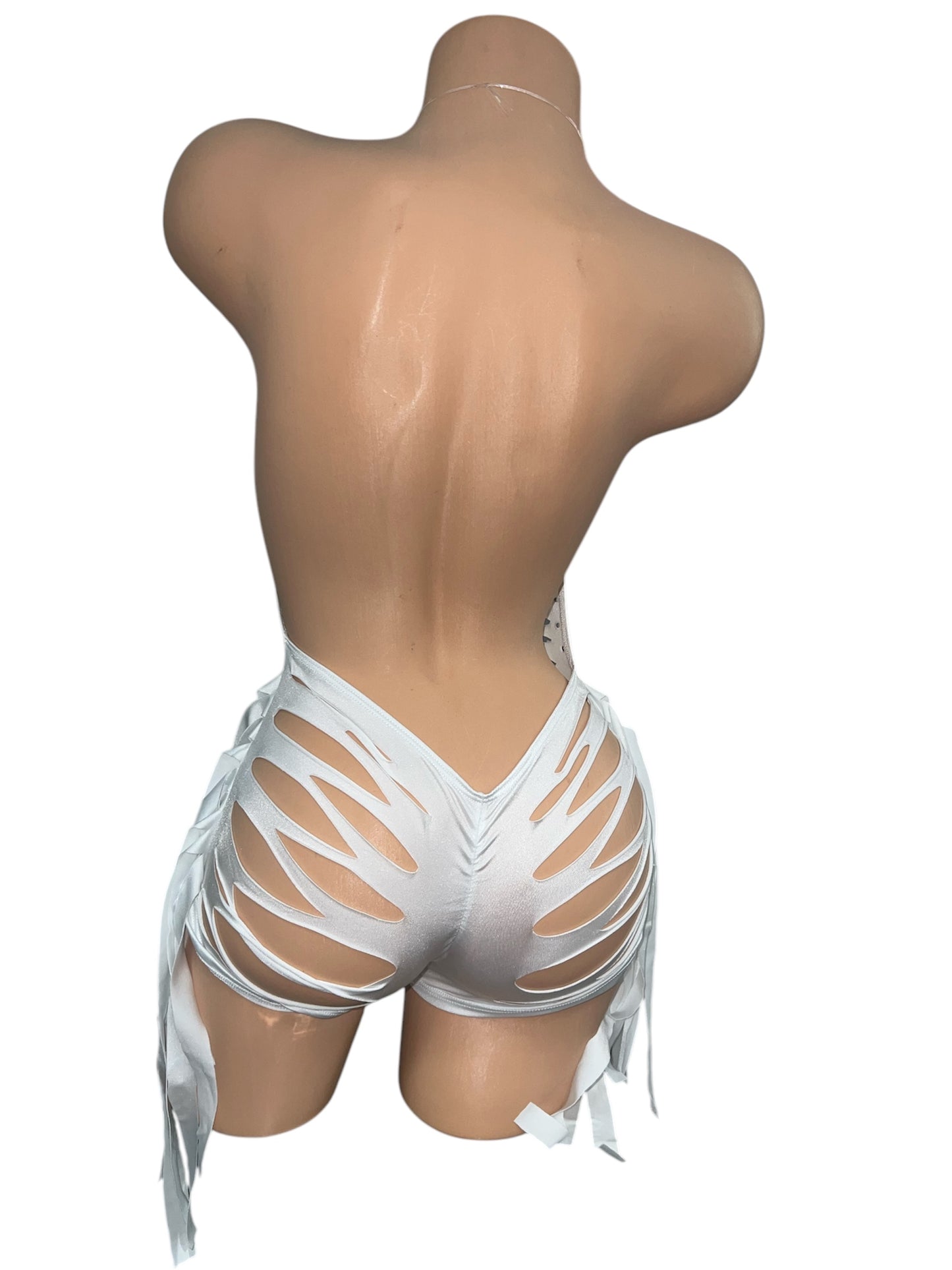 WHITE SHORTS SET WITH FRINGE