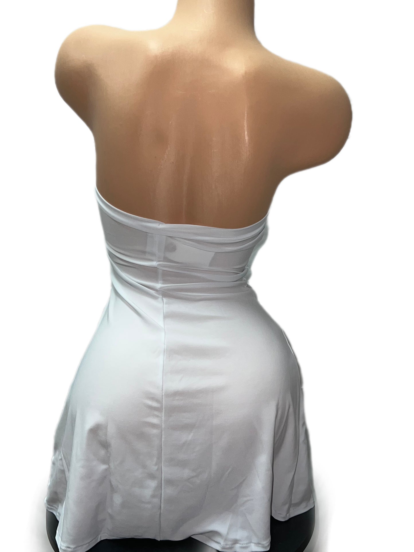 WHITE STRAPLESS DRESS WITH SLITS