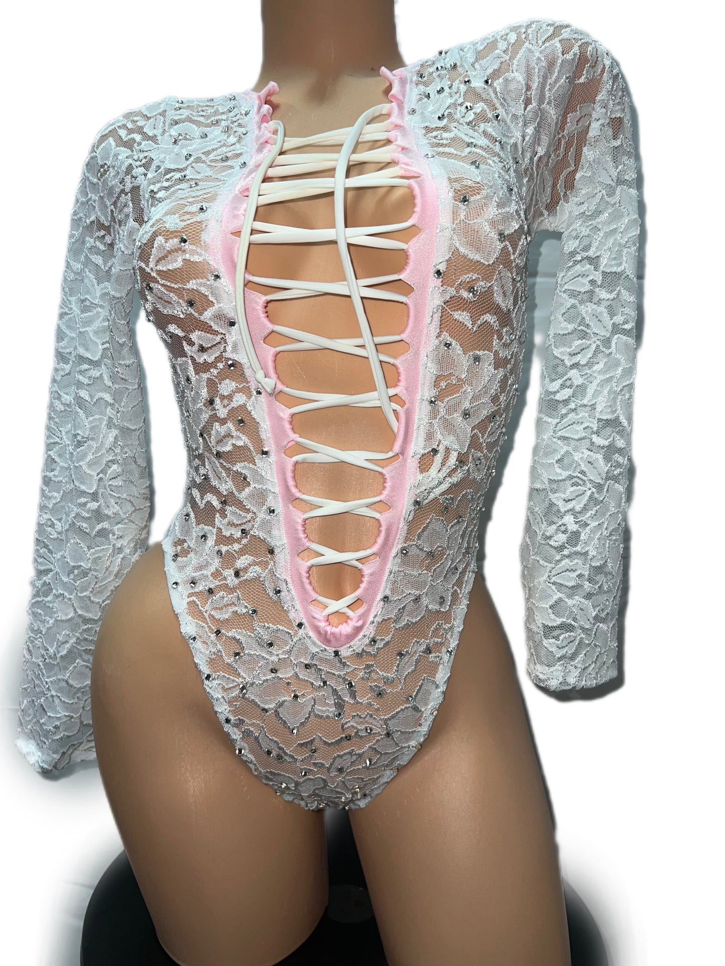 WHITE LACE BODYSUIT