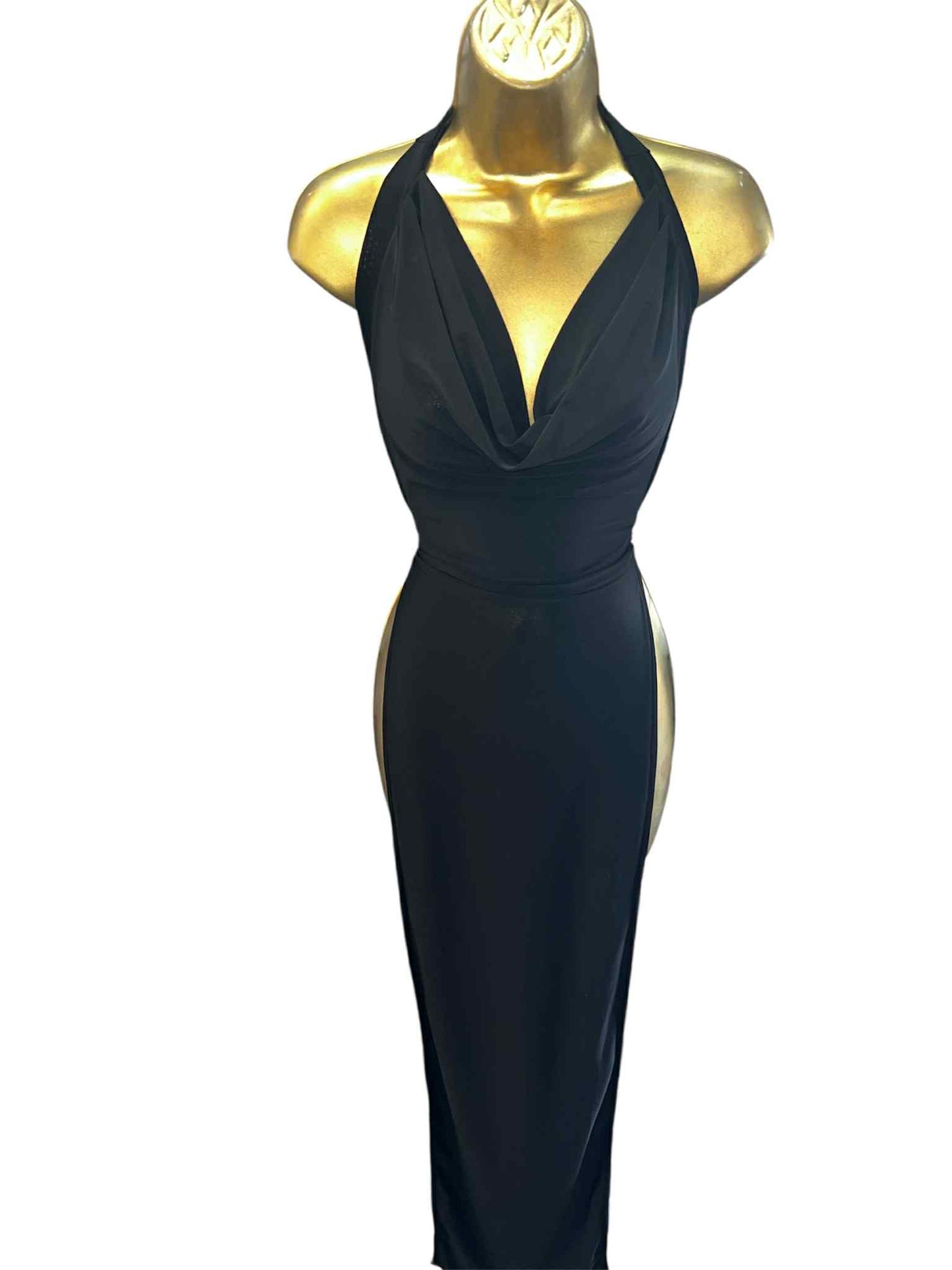 BLACK GOWN