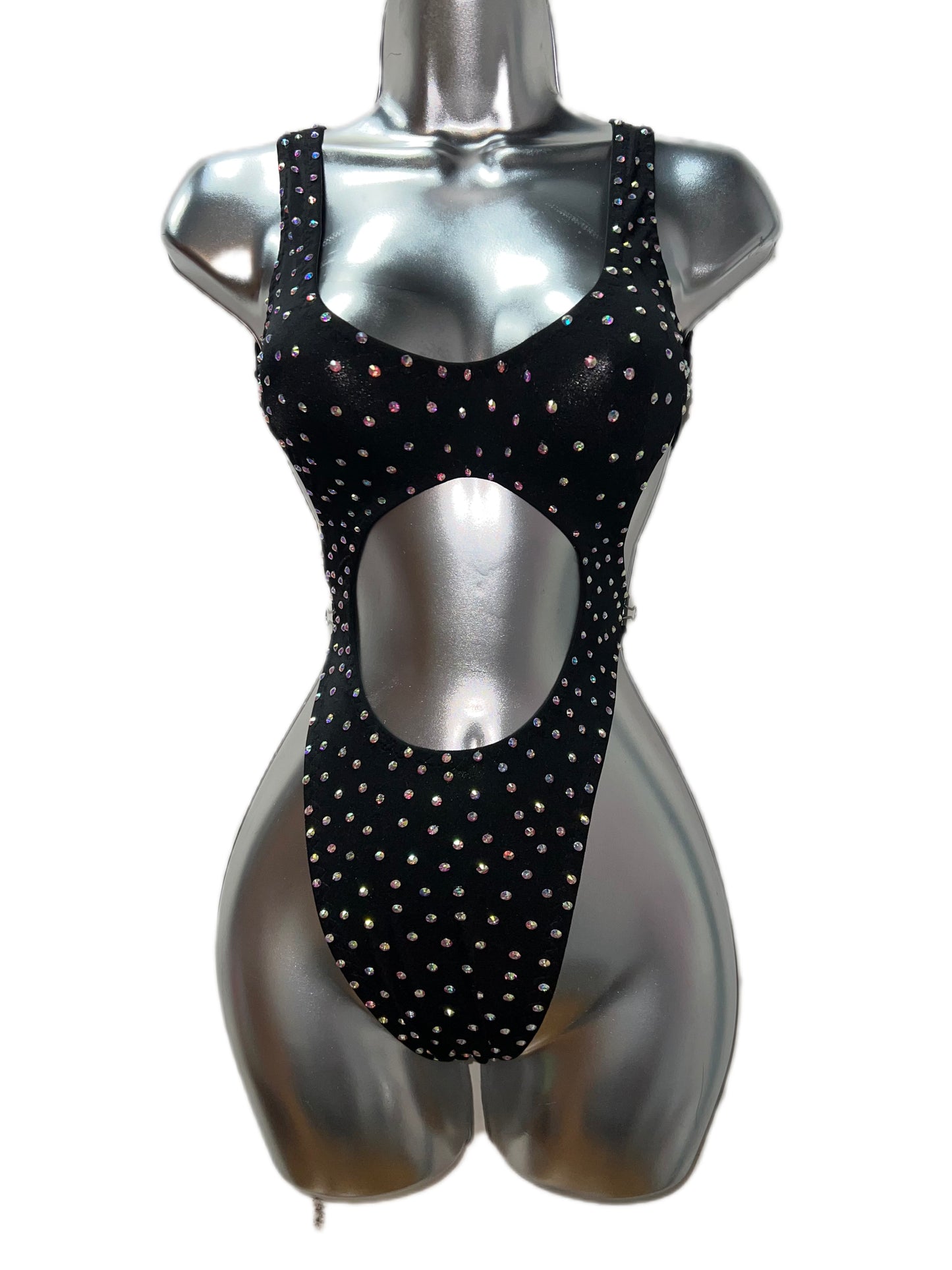 BLACK ONE PIECE