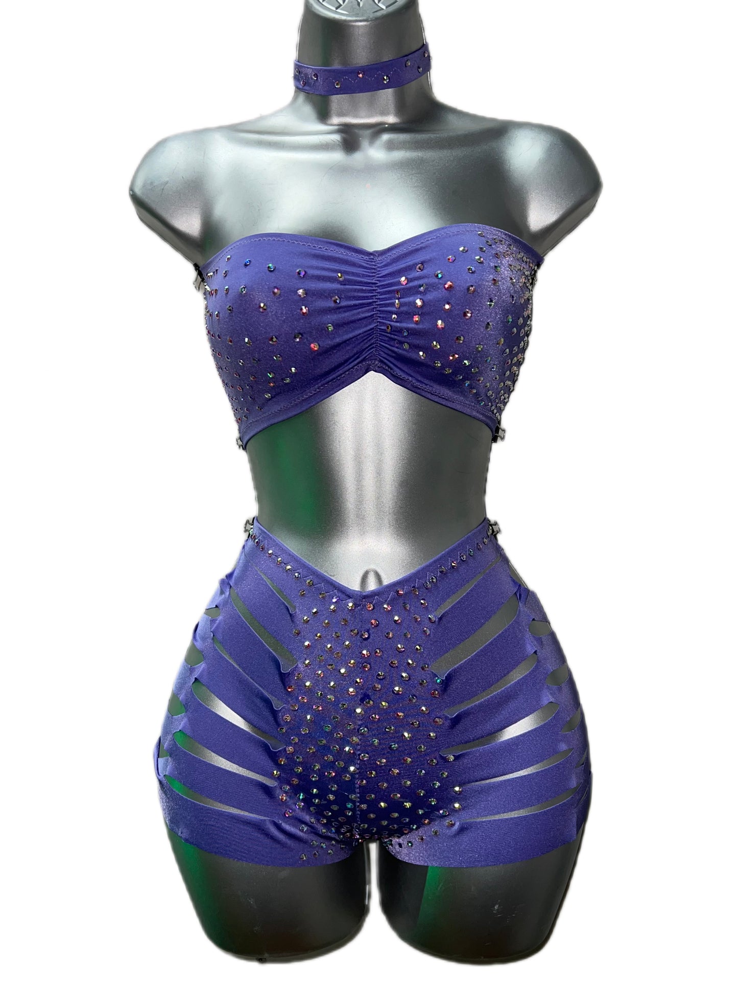 PURPLE SHORTS SET WITH CHOKER