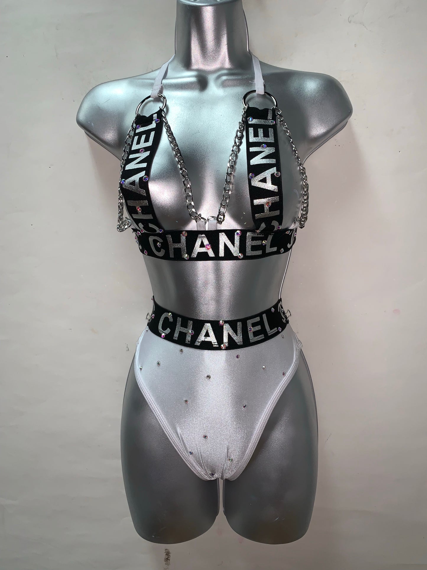 WHITE TWO PIECE WITH CHAINS