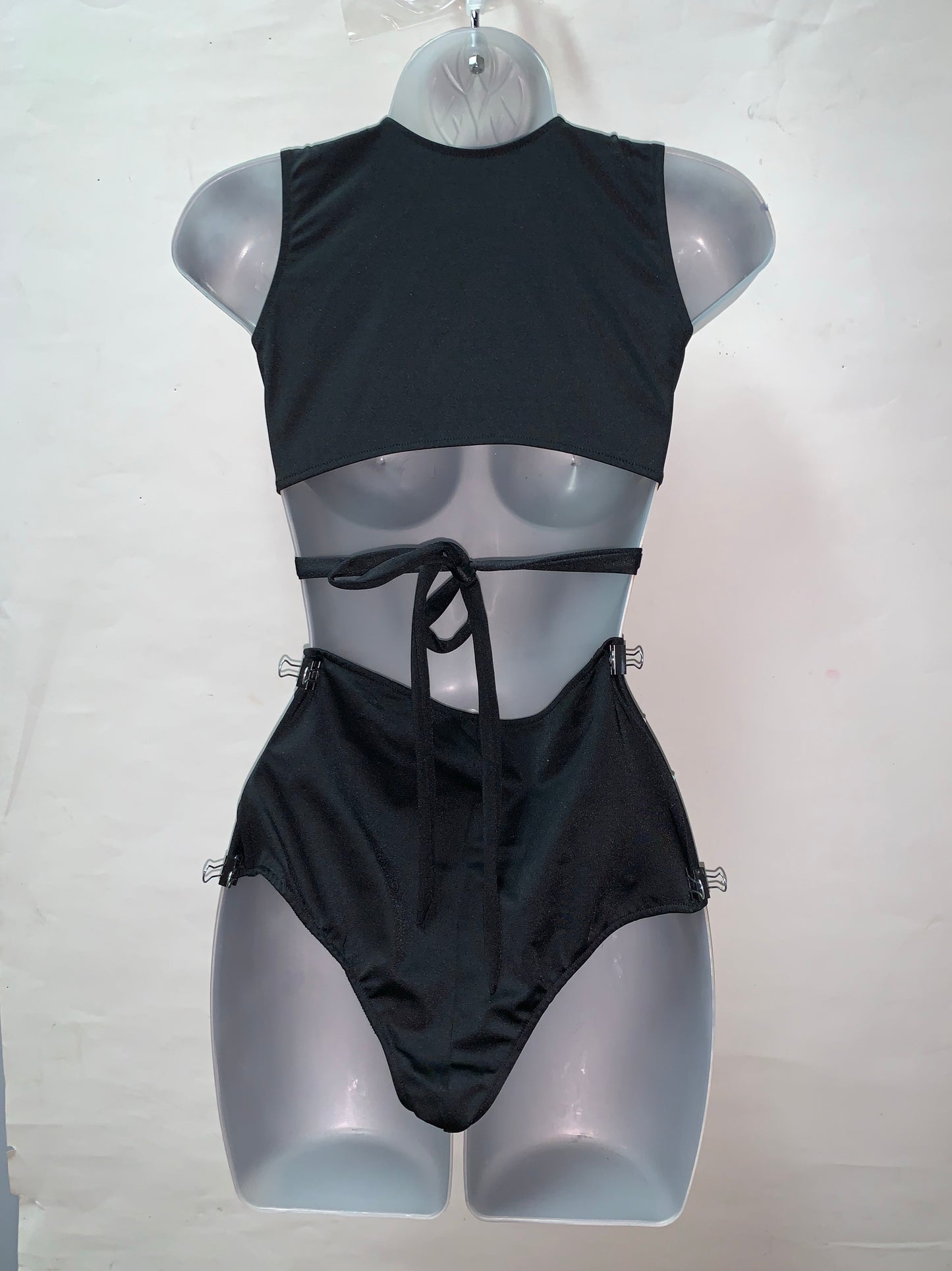 BLACK HIGH WAIST TWO PIECE SET