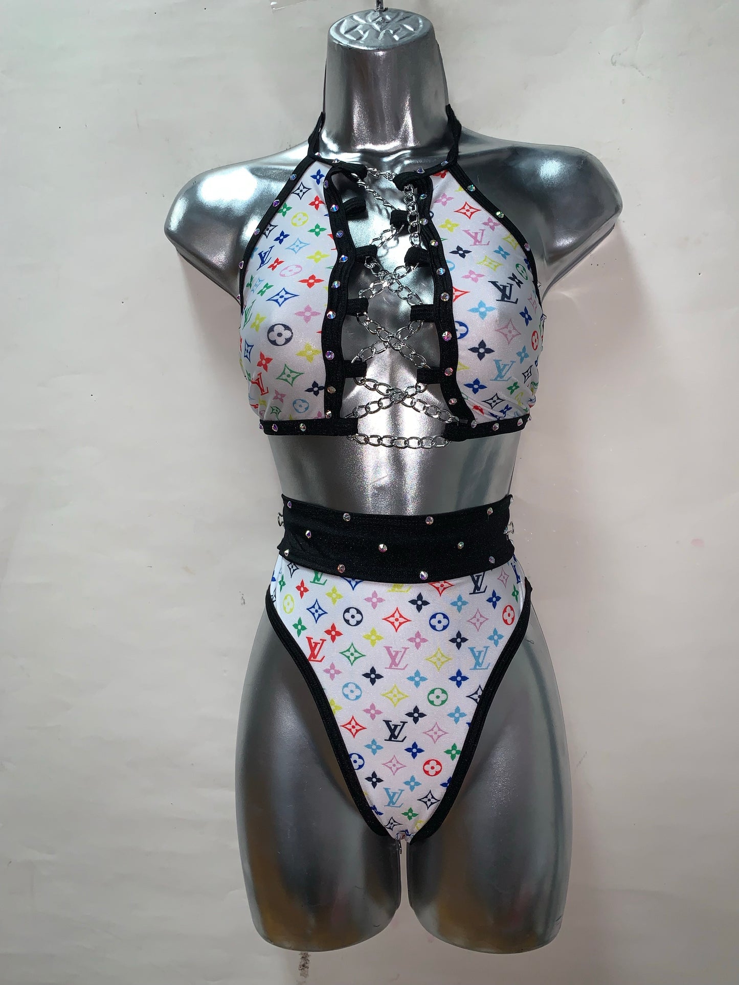 TWO PIECE HIGH WAIST WITH CHAINS