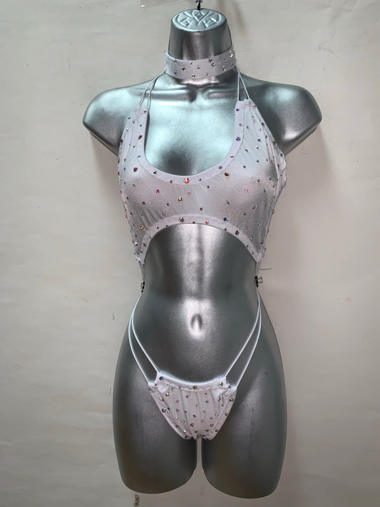 WHITE ONE PIECE WITH CHOKER